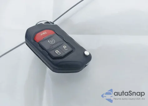 2019 Jeep Wrangler Unlimited Sport S 4X4 z USA, uszkodzony, nr VIN 1C4HJXDG4KW659750